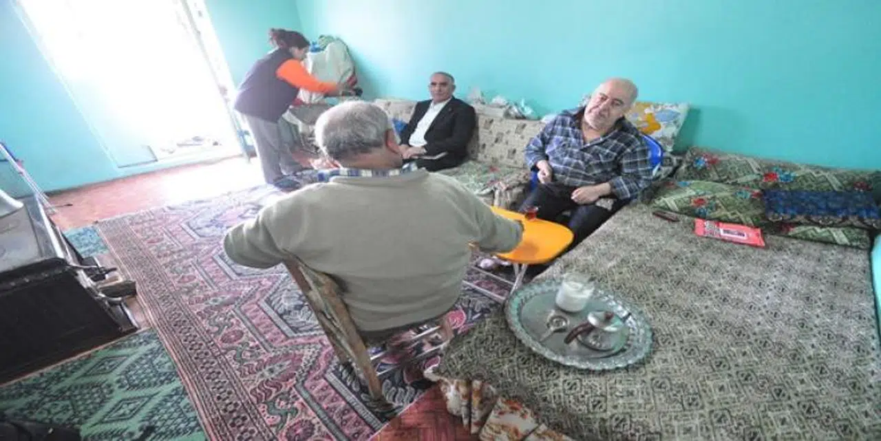 KEMALPAŞA’DA ‘TEMİZ EVLER, GÜLEN YÜZLER’