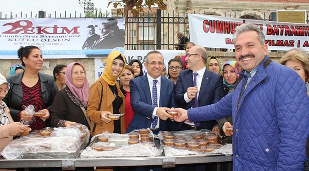 Kerem Ali Sürekli Aliağa'yı Ziyaret Etti