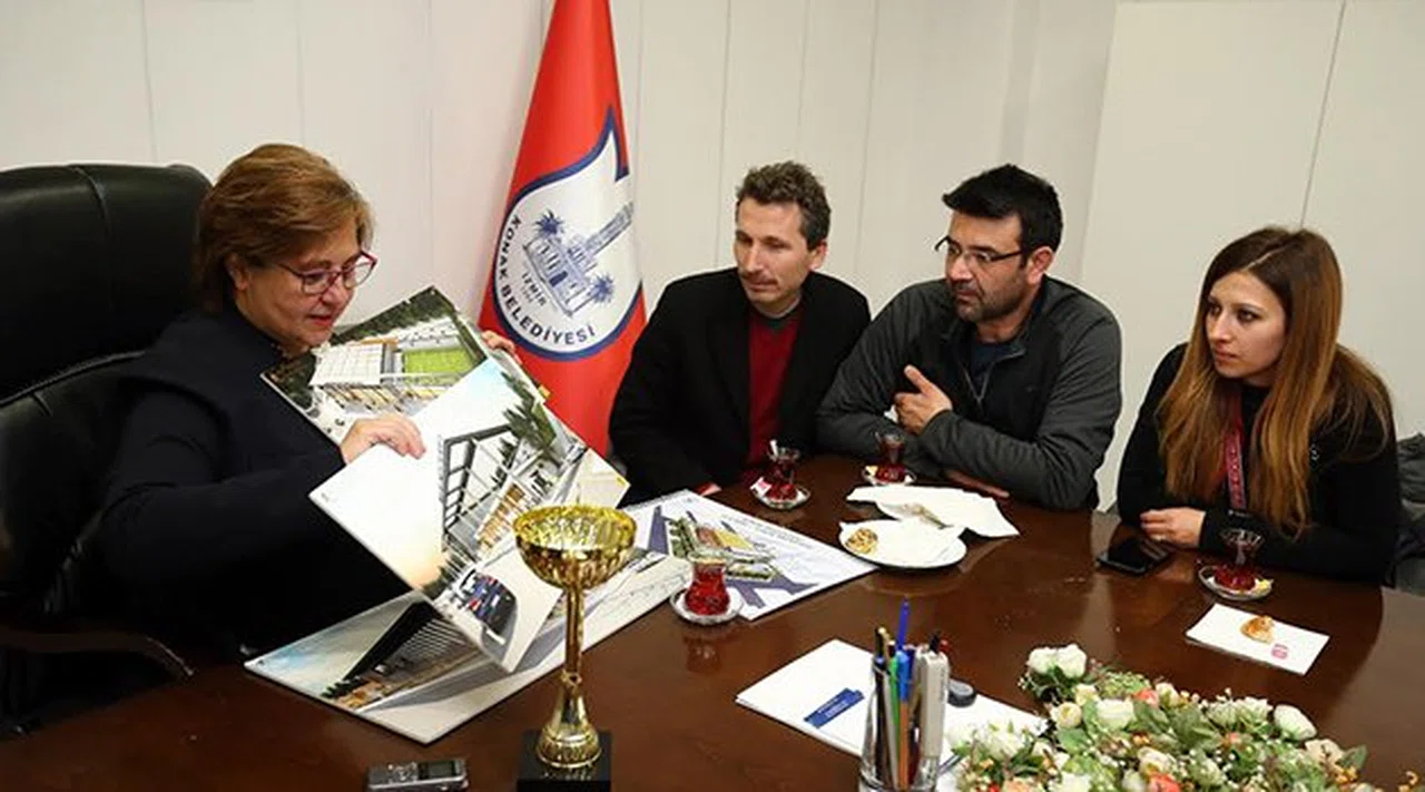 Kupa Sevincini Başkan Pekdaş’la Paylaştılar