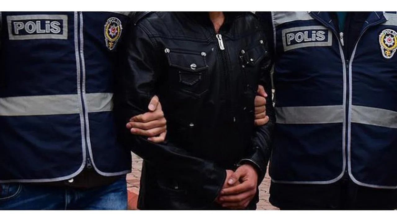 O Partinin İl Başkanına FETÖ Gözaltısı