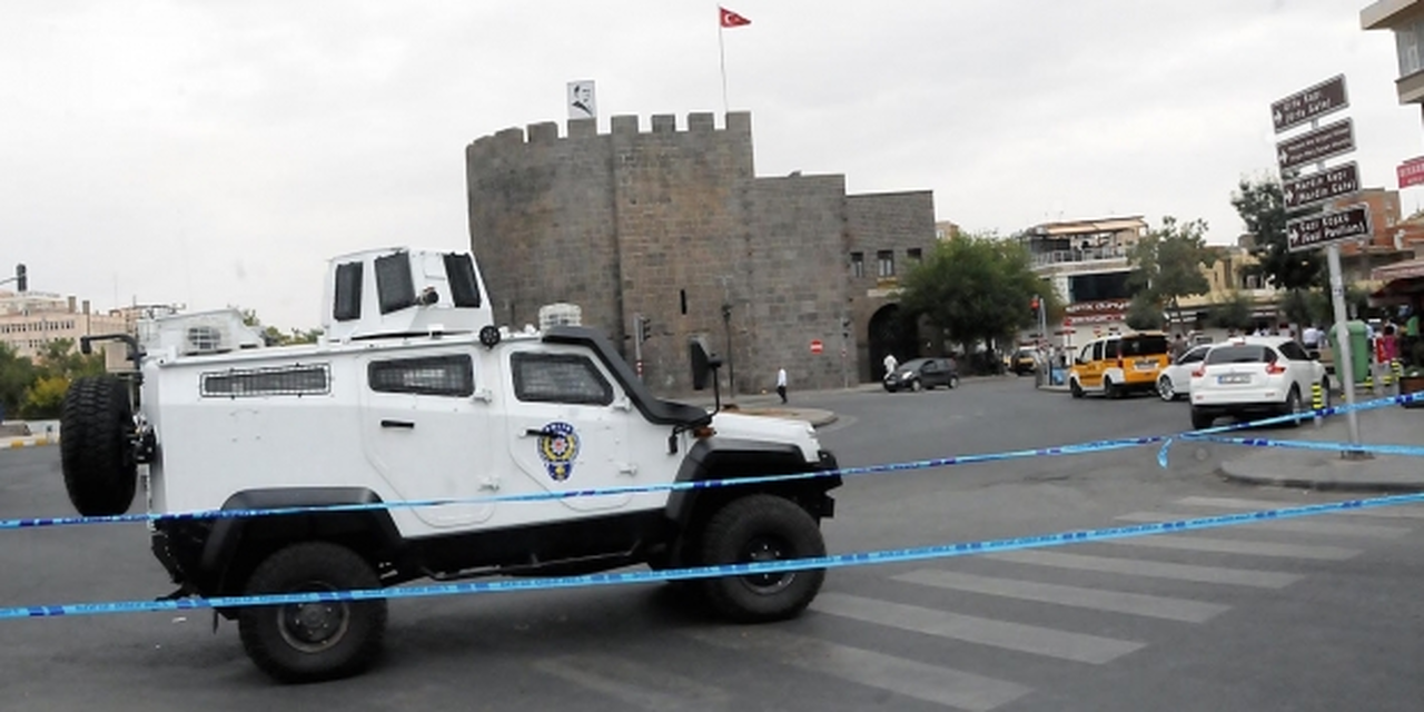 SUR'DAKİ YASAĞA KARDEŞ BELEDİYE SEFERİHİSAR'DAN TEPKİ