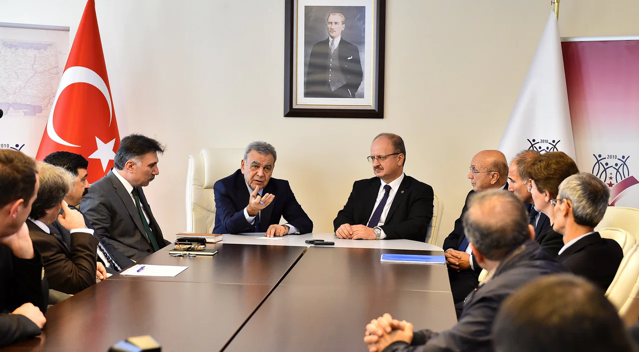 'TÜP GEÇİDE KARŞI DURUŞUMUZ YOK'