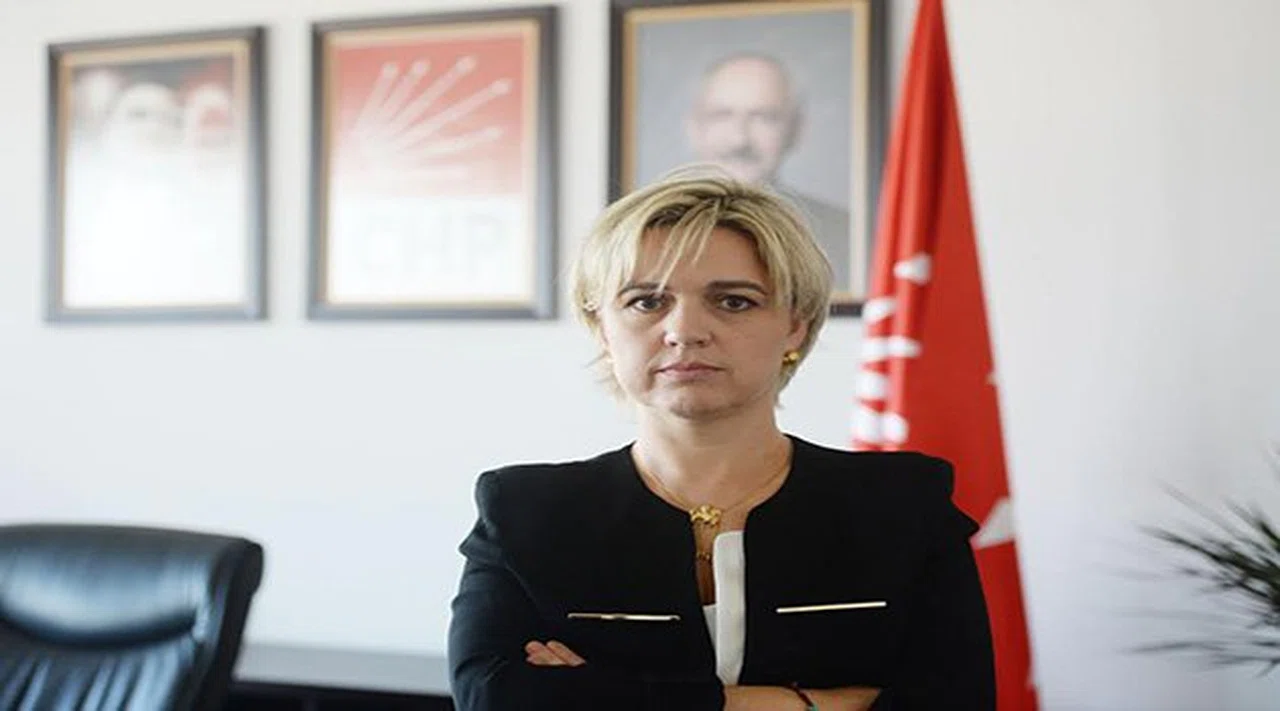 Selin Sayek Böke Güzelbahçe'ye Geliyor