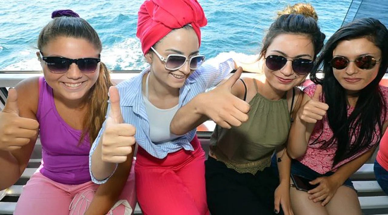 Siz Daha Gitmediniz mi?