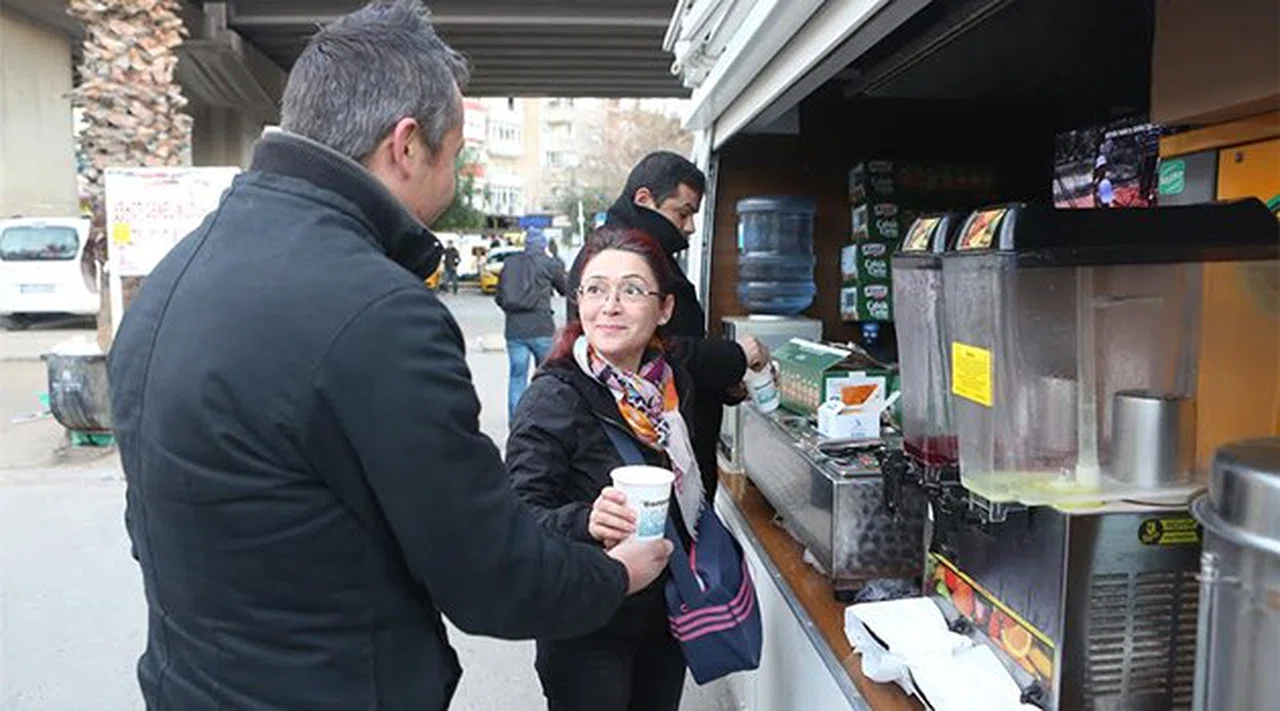 Soğuk Günlerin Sıcak Çorbası Bornova Belediyesi’nden