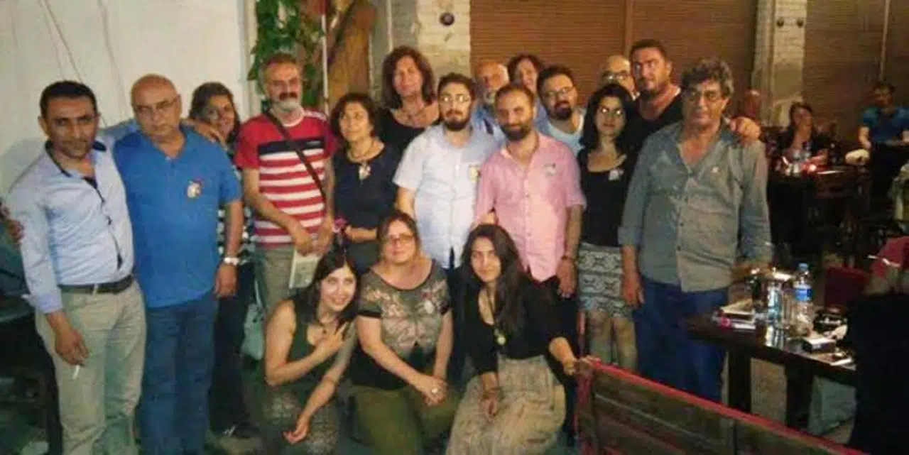 İZMİRLİ ŞAİRLER NAZIM HİKMET'İ ANDI