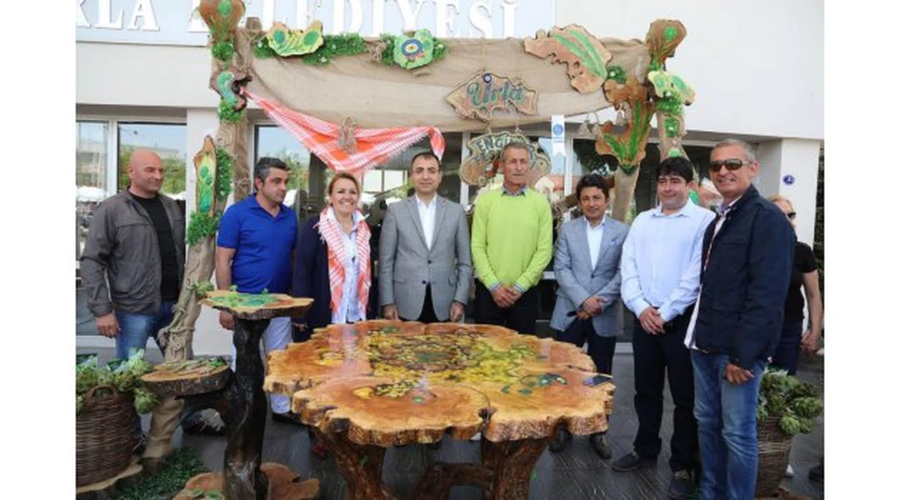 VALİ MUSTAFA TOPRAK FESTİVALİ ZİYARET ETTİ
