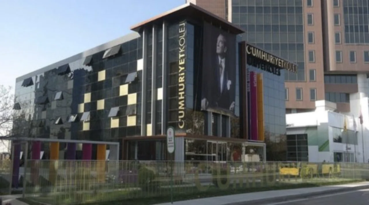 Veliler 'Atatürkçü' Sandı Okul FETÖ'cü Çıktı