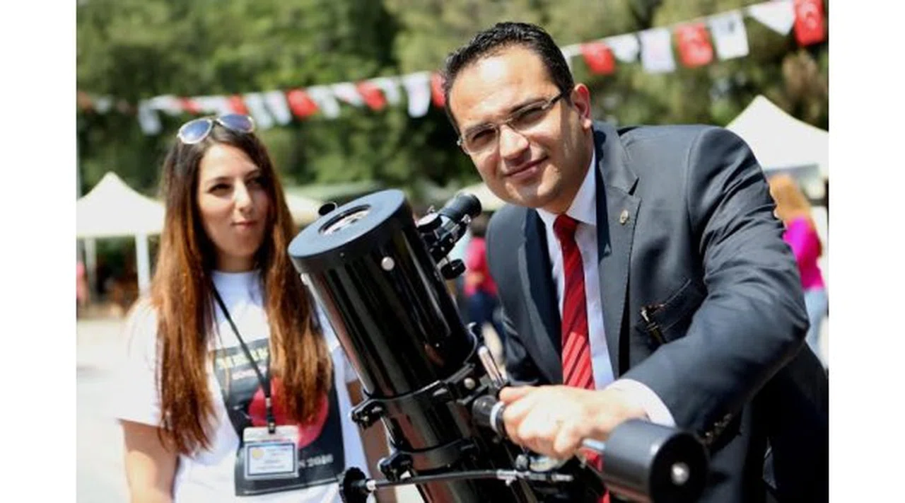 Yılın Astronomi olayı Bornova'dan da izlendi