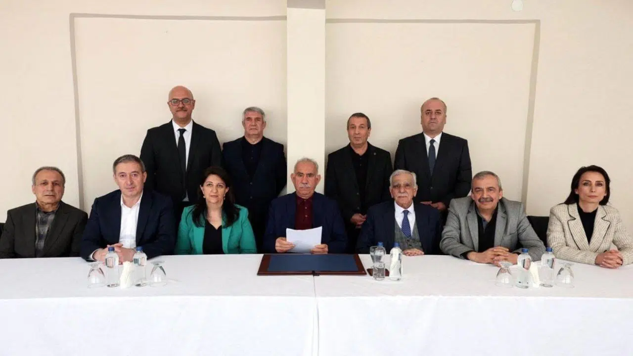 İmralı ziyaretleriyle ilgili kulisleri sallayan iddia! '3 aydır bekletiliyor...'
