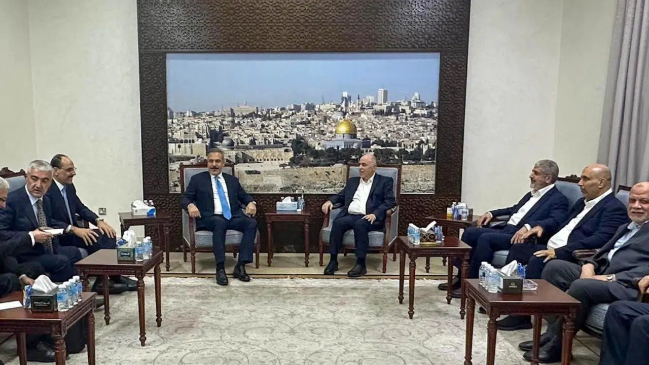MİT Başkanı Kalın ve Bakan Fidan Hamas üyeleri ile görüştü