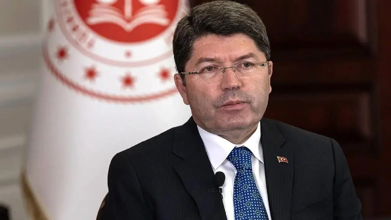 Yılmaz Tunç'tan terör örgütü PKK'nın çekilme kararıyla ilgili açıklama! Açılım komisyonunu işaret etti...