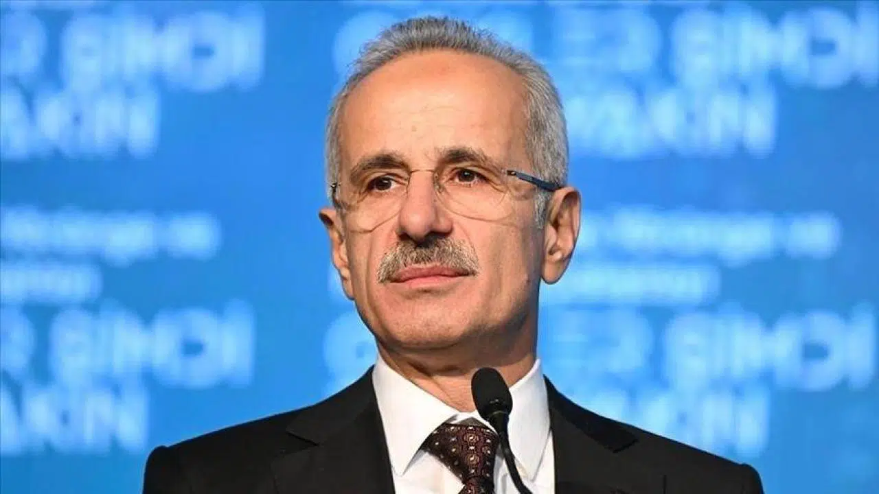 Bakan Uraloğlu: Vallahi benim Cumhurbaşkanım Trump'ın yanında en delikanlı duran adamdır, onunla gurur duyuyorum