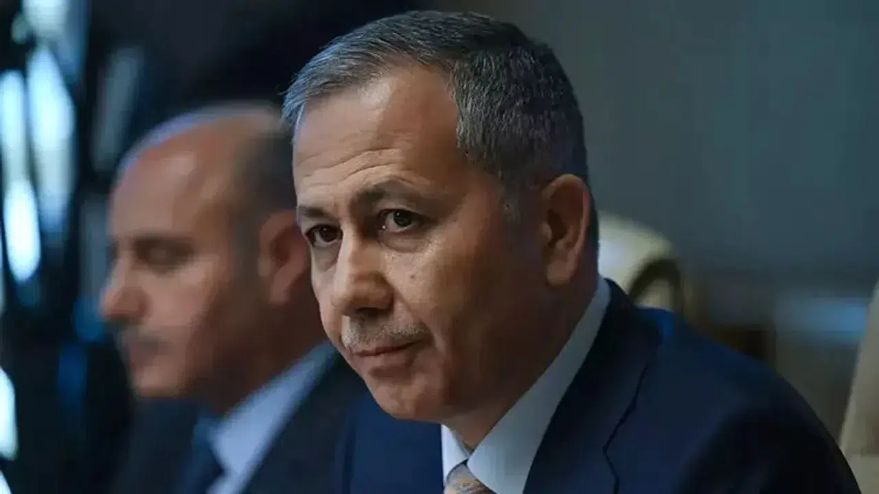 Bakanı Ali Yerlikaya: 2024'ün ilk 10 ayında 290 olan kadın cinayeti sayısı, 2025'in aynı döneminde 217'ye düştü