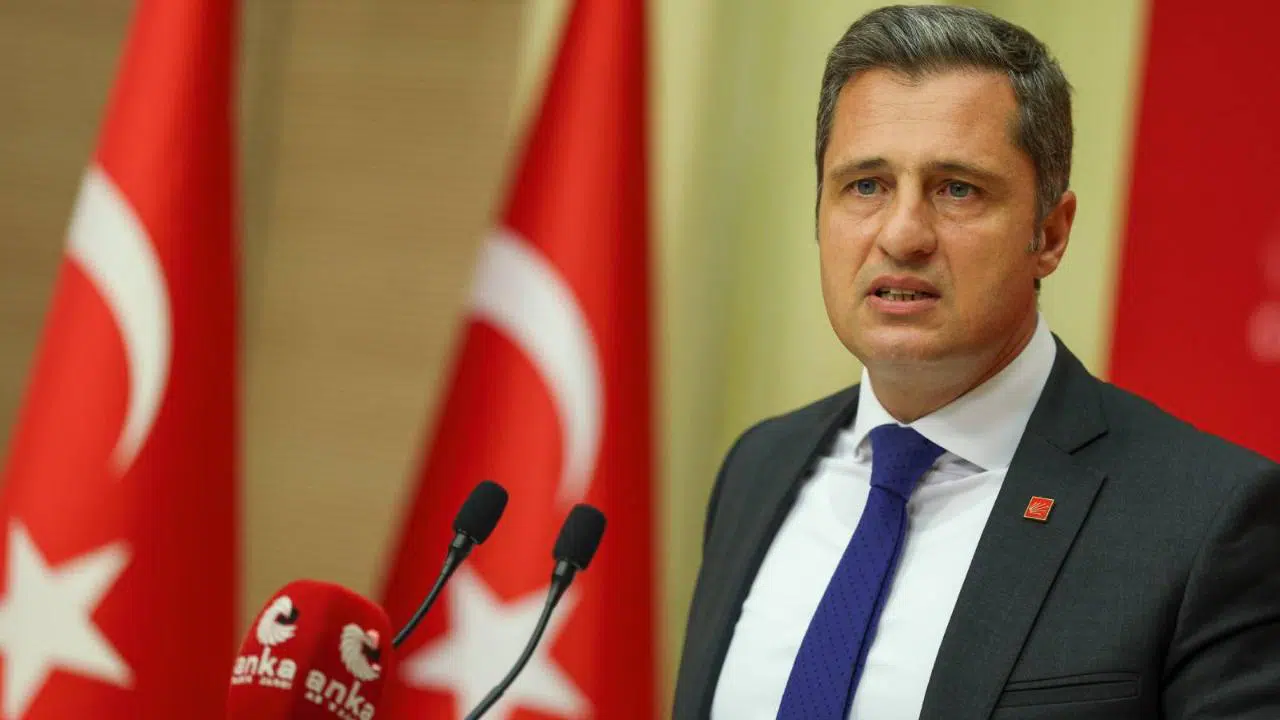 CHP'den Erdoğan'a 'Fetret Devri' cevabı: Seçimlerini yenileyelim, İstanbul’un Fetret Devri mi sonra eriyor, AKP’nin Lale Devri mi hep birlikte görelim!