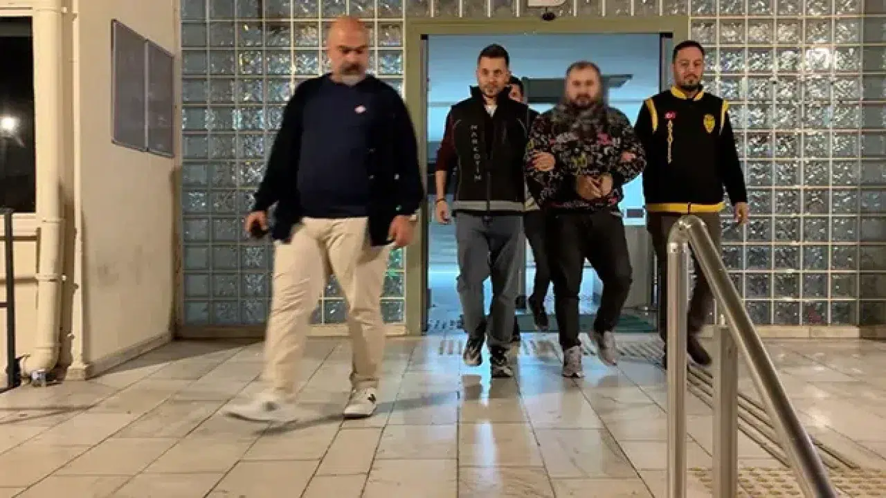 Kahkaha onu ele verdi: 33 yıl hapis cezası bulunan firari yakalandı
