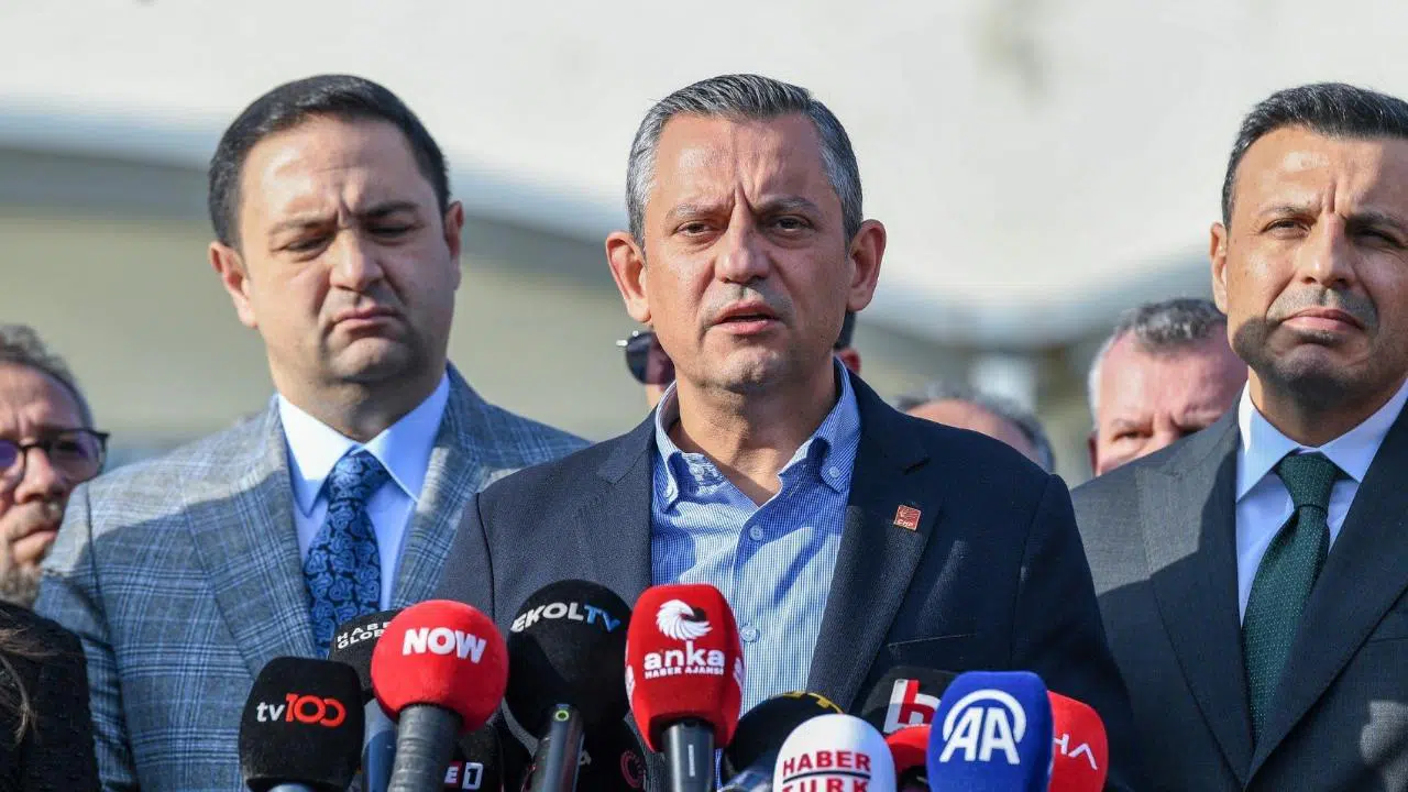 Özgür Özel'den Erdoğan'a İstanbul yanıtı: 'Hodri meydan! Gelin seçimi yenileyelim'