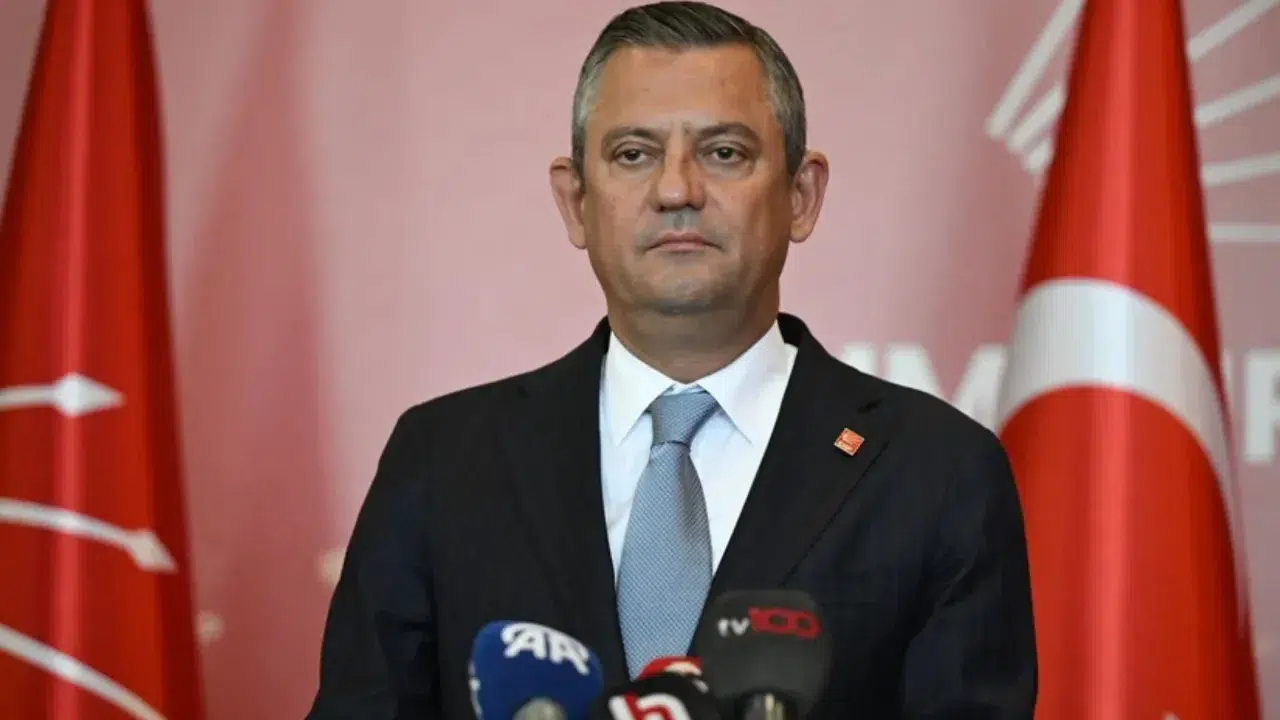 Özgür Özel: Ailelere, evlatlara, eşlere zulmedilen bu kara düzende kimse güvende değil