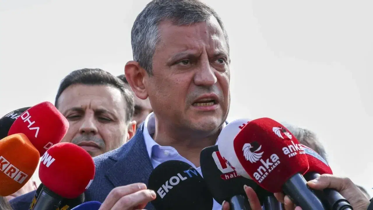 Özgür Özel, TBMM'deki taciz iddialarına sert tepki gösterdi