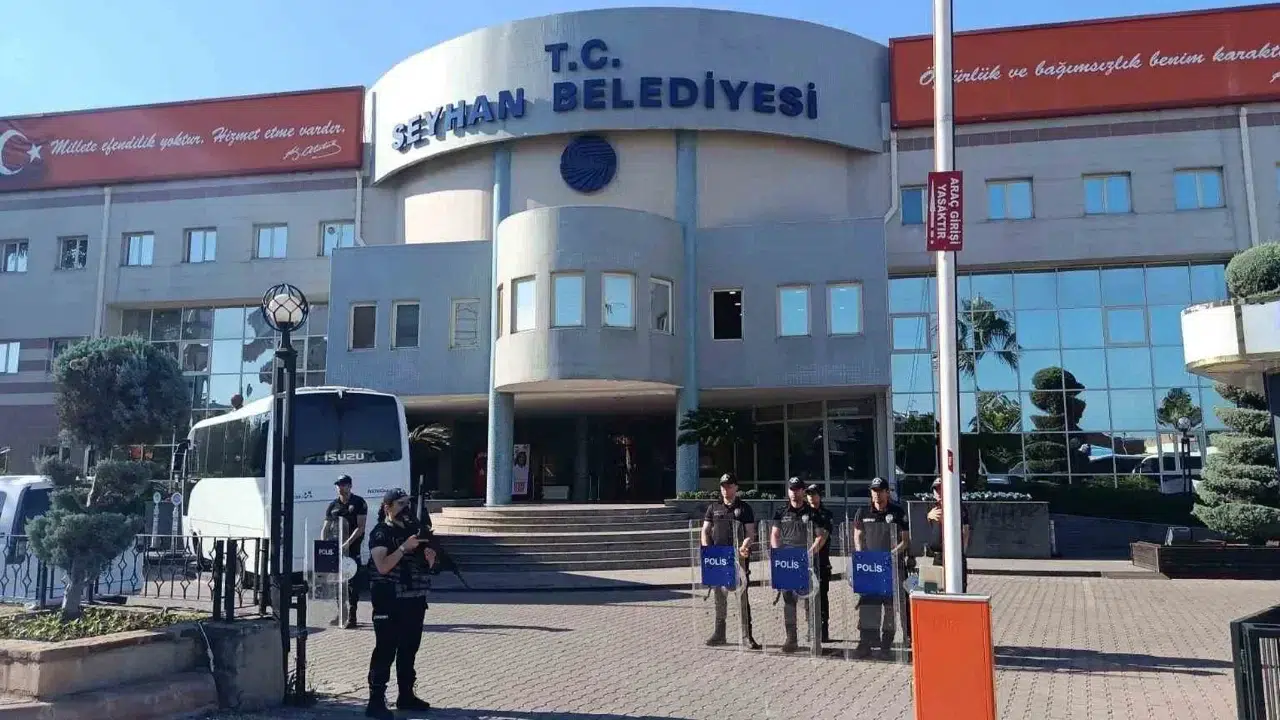 Seyhan Belediyesi hesaplarına TMSF bloke koydurdu iddiası