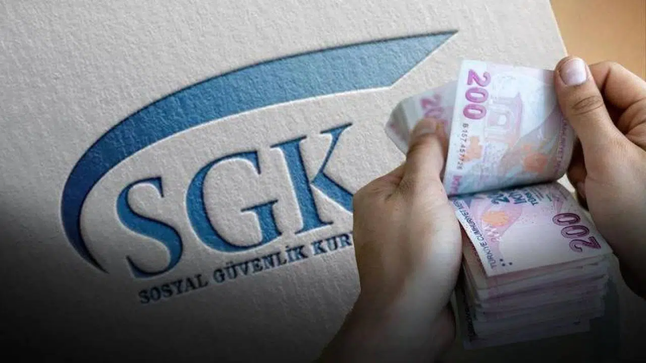 CHP: Yaklaşık 10 milyon kişi 1 Ocak itibarıyla sağlık hizmetlerinden yararlanamıyor!
