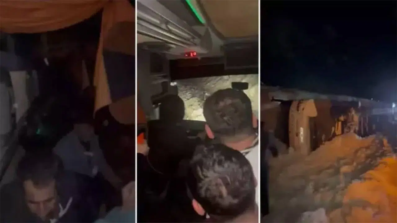 Diyarbakır'da yolcu otobüsü devrildi: 4 yaralı
