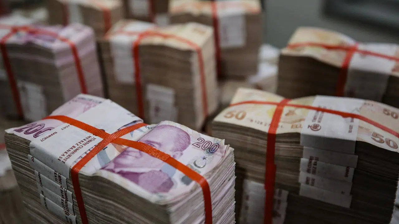 Kamunun borcu 13,7 trilyona çıktı: İcra dosyası sayısı 24 milyon 128 bine çıktı