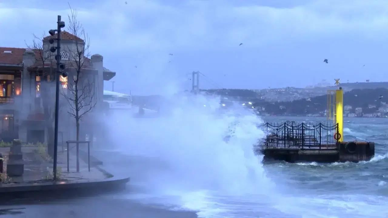 Meteoroloji'den 48 kent için sarı alarm, afet uzmanından Marmara için kritik uyarı: O gün hiç kimseye söz vermeyin, evden çalışın!