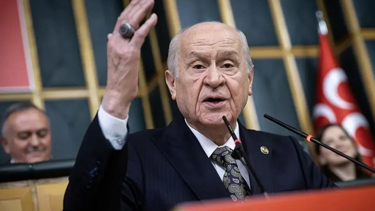 MHP Genel Başkanı Bahçeli'den 'Maduro operasyonuna' 'tanıdık bir komplo' değerlendirmesi: Yayın organlarına uyarı yaptı