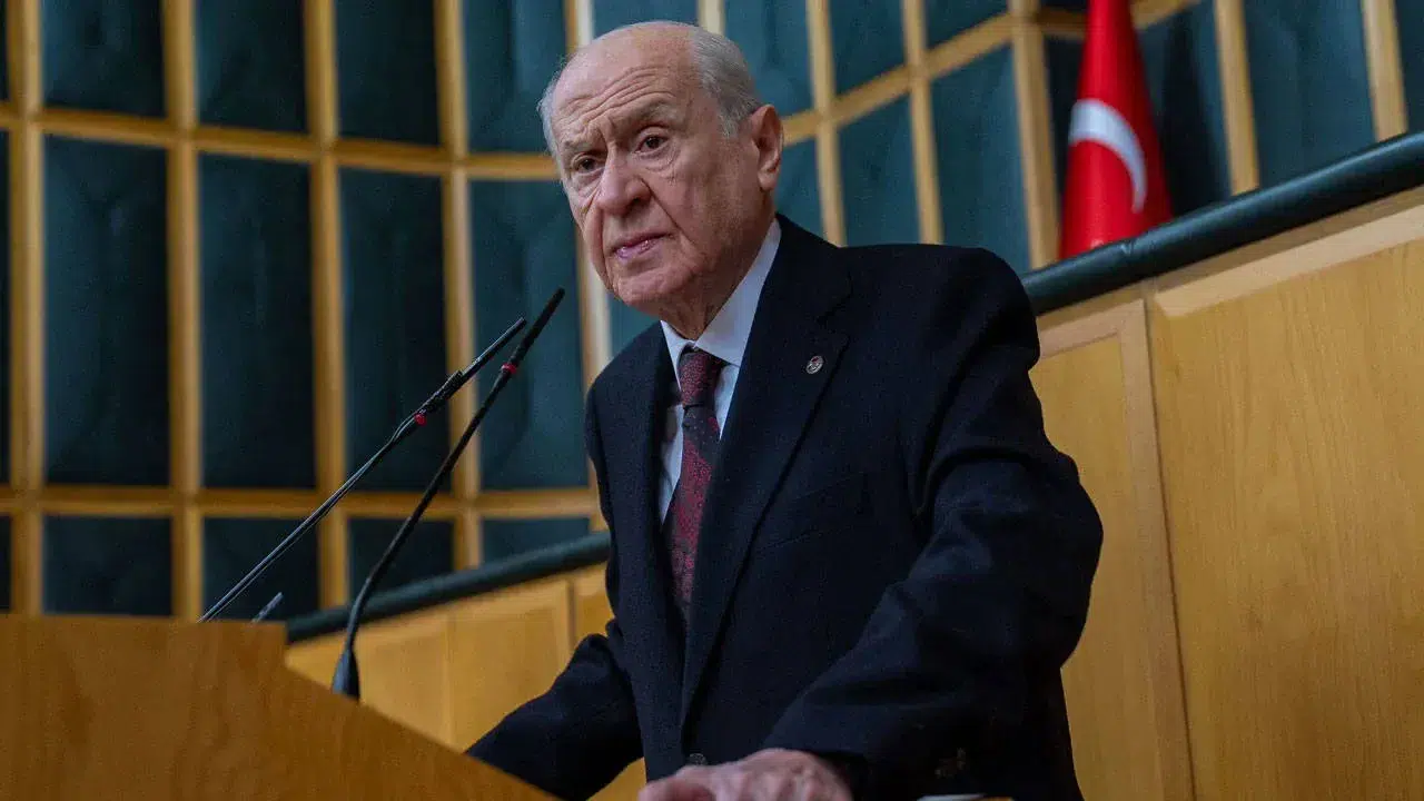 Bahçeli: Terörsüz Türkiye'ye hizmet eden İmralı'nın statü açığı nasıl kapatılacaktır?