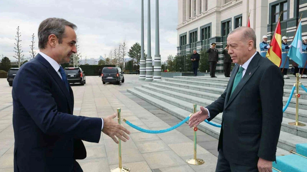 Cumhurbaşkanı Erdoğan, Yunanistan Başbakanı Miçotakis’i kabul etti
