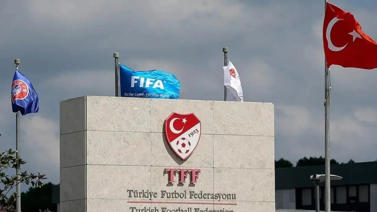 TFF'den Fenerbahçe, Bursaspor ve Fatih Tekke'ye ödül