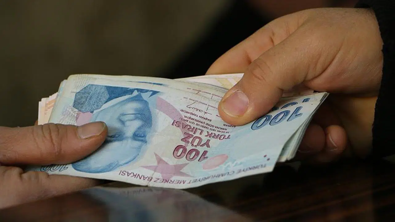 CHP'den emekli ikramiyelerinin sadece ihtiyaç sahiplerine verileceği iddiasına tepki