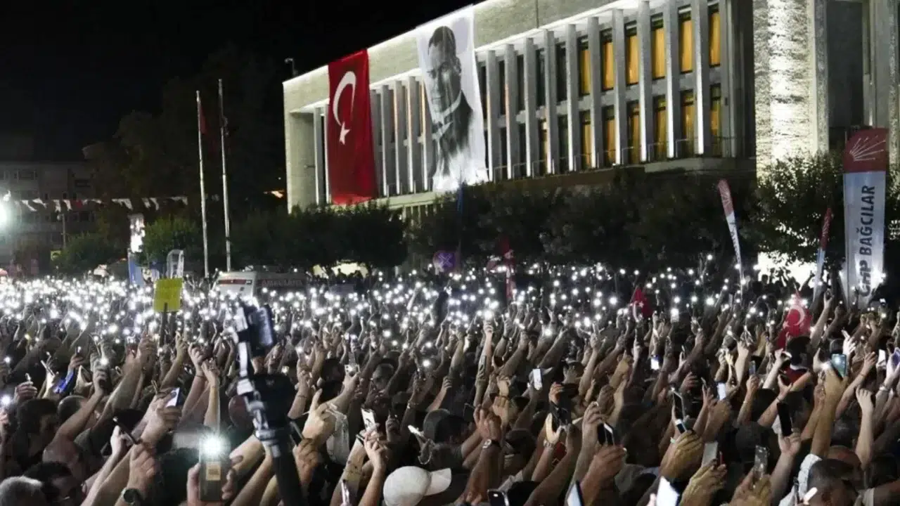 Saraçhane mitingi sonrası gözaltına alınanlardan 2'si tutuklandı: 35 kişi gözaltına alınmıştı