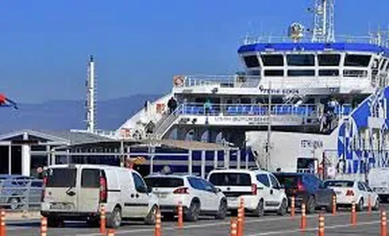 İzmir'de Ulaşım Ücretlerine Şok Zam: Arabalı Vapur Fiyatları Artıyor!