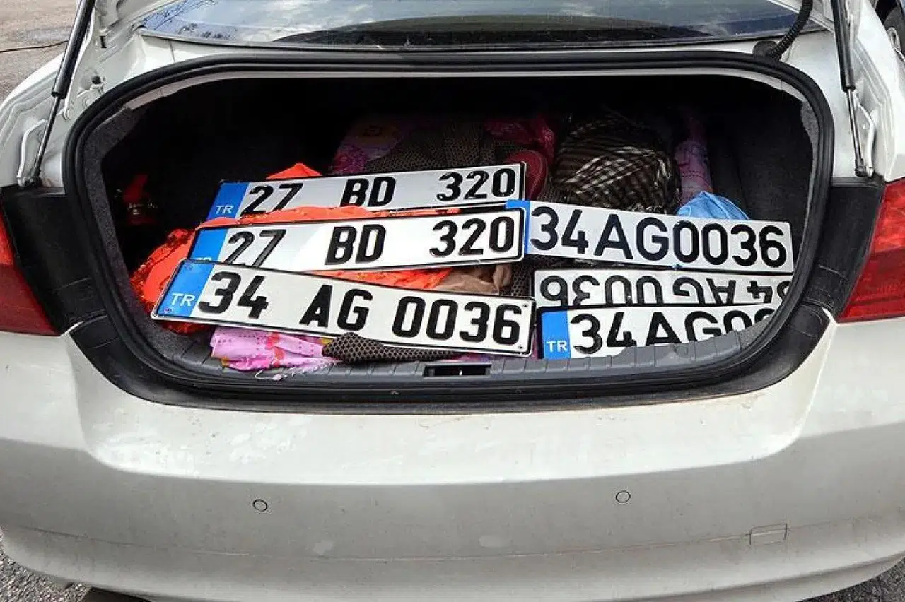 1 Nisan itibarıyla sahte plaka kullananlara 140 bin lira ceza uygulanacak