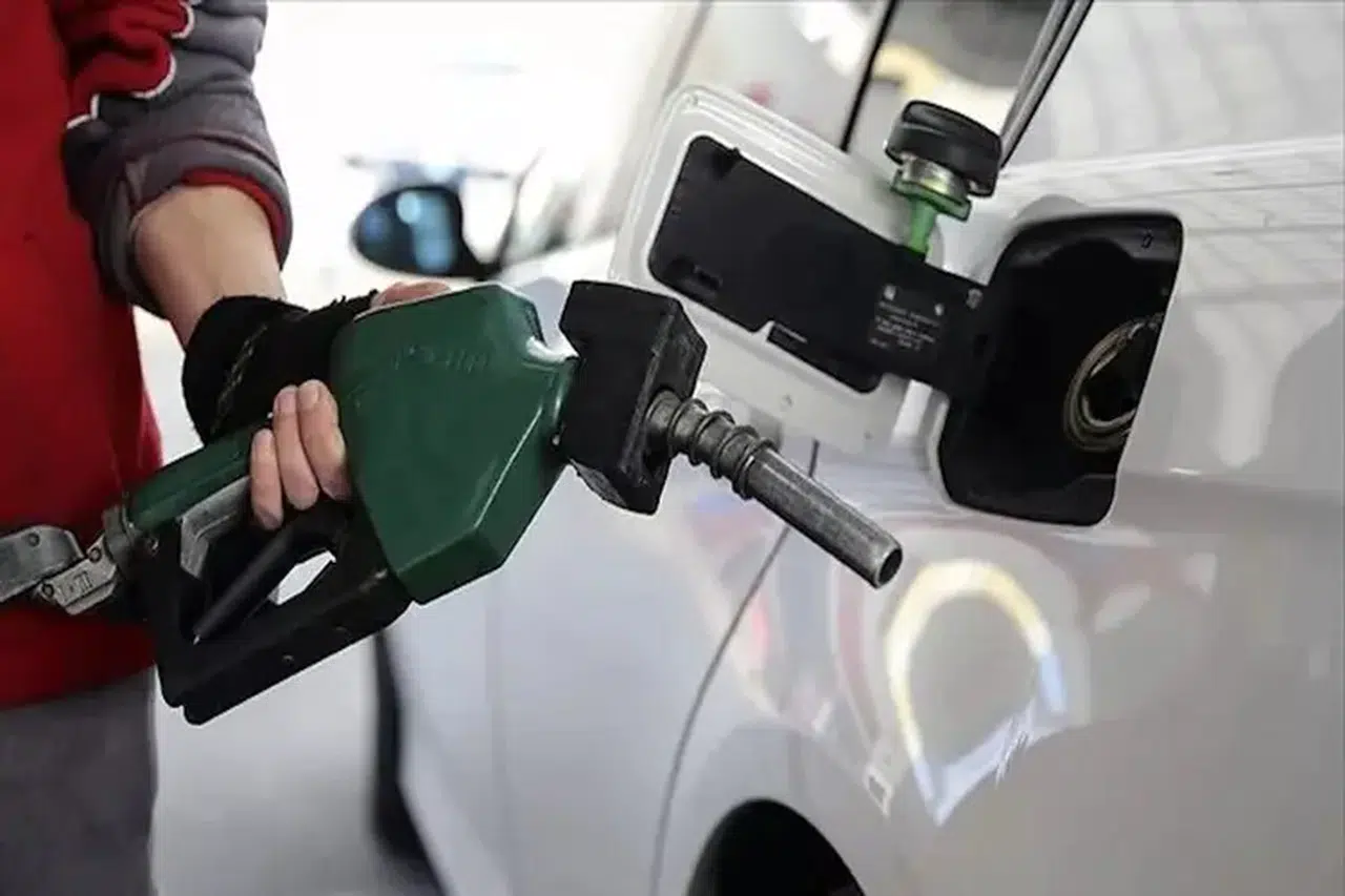 Motorin 80 TL eşiğini aştı! Gece yarısı LPG'ye tarihi zam geldi