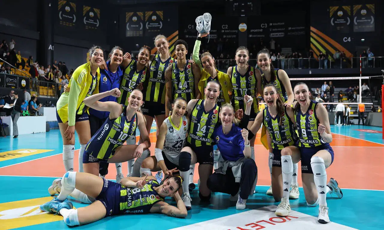 Fenerbahçe Medicana VakıfBank karşısında seriyi eşitledi