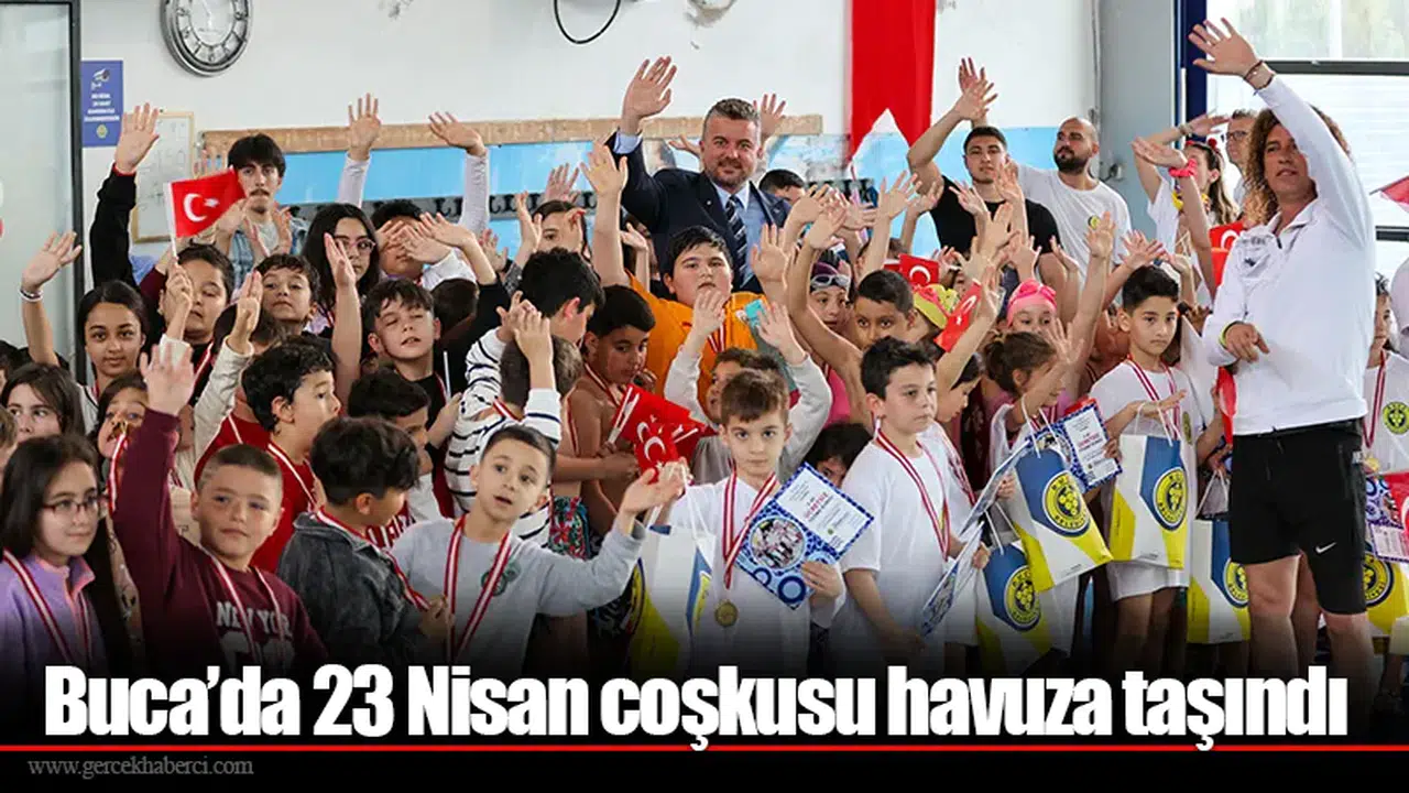Buca’da 23 Nisan coşkusu havuza taşındı