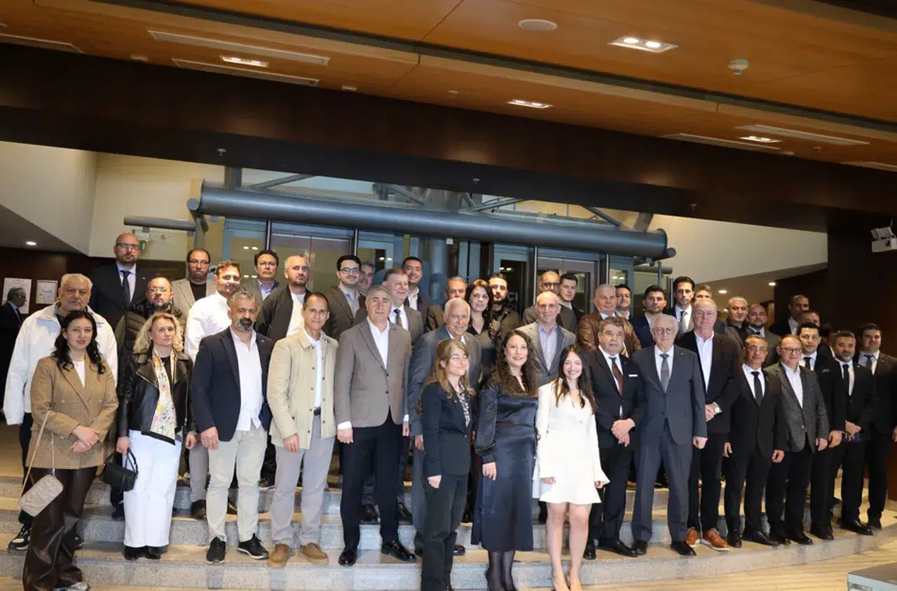 Ege Mobilya Kağıt ve Orman Ürünleri İhracatçıları Birliği’nde Ali Fuat Gürle güven tazeledi