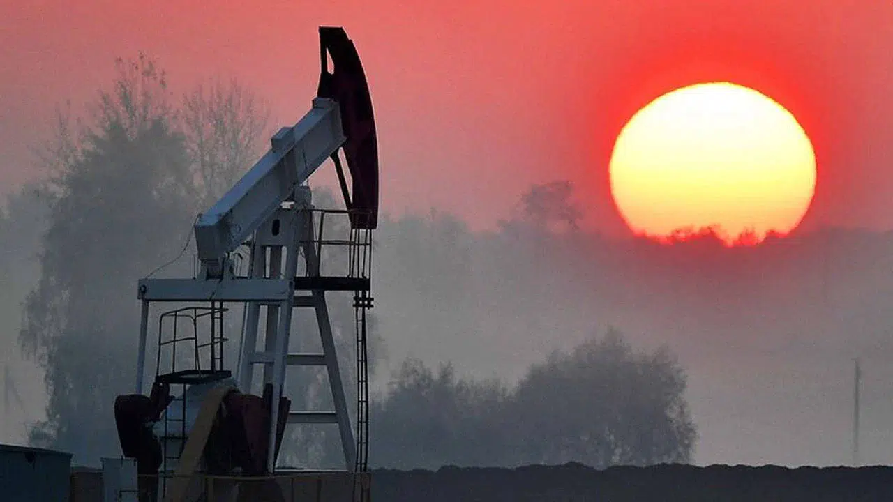 Trump "savaş bitebilir" dedi, petrol yükselişe geçti: 105 doların üzerine çıktı