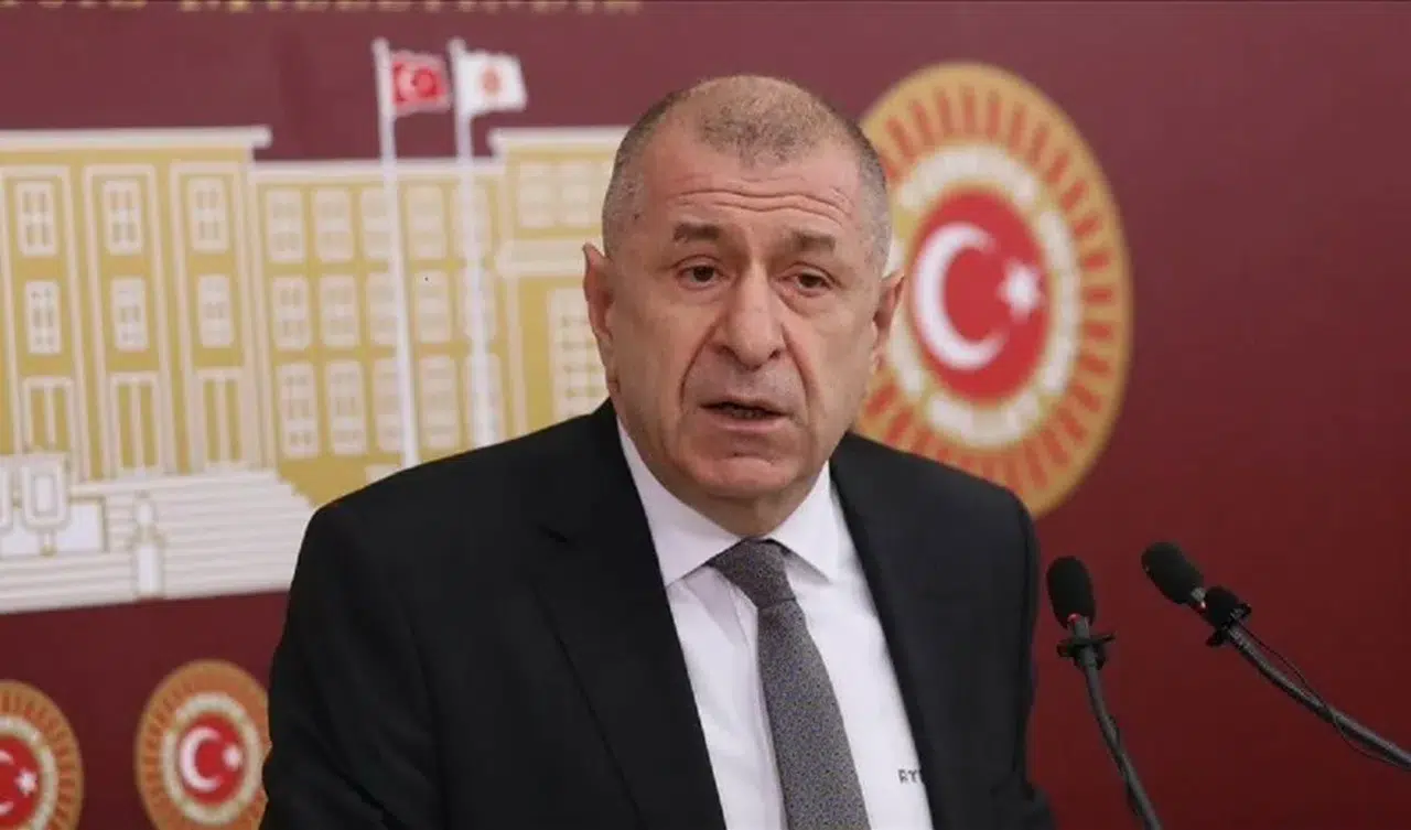 Ümit Özdağ'dan çarpıcı tespit: Terörün zirveye çıktığı dönemde bile ortaokulda kan dökülmemişti