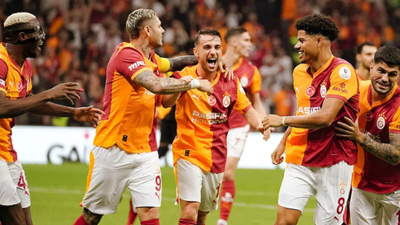 Trendyol Süper Lig: Göztepe: 0 - Galatasaray: 2 (İlk yarı)