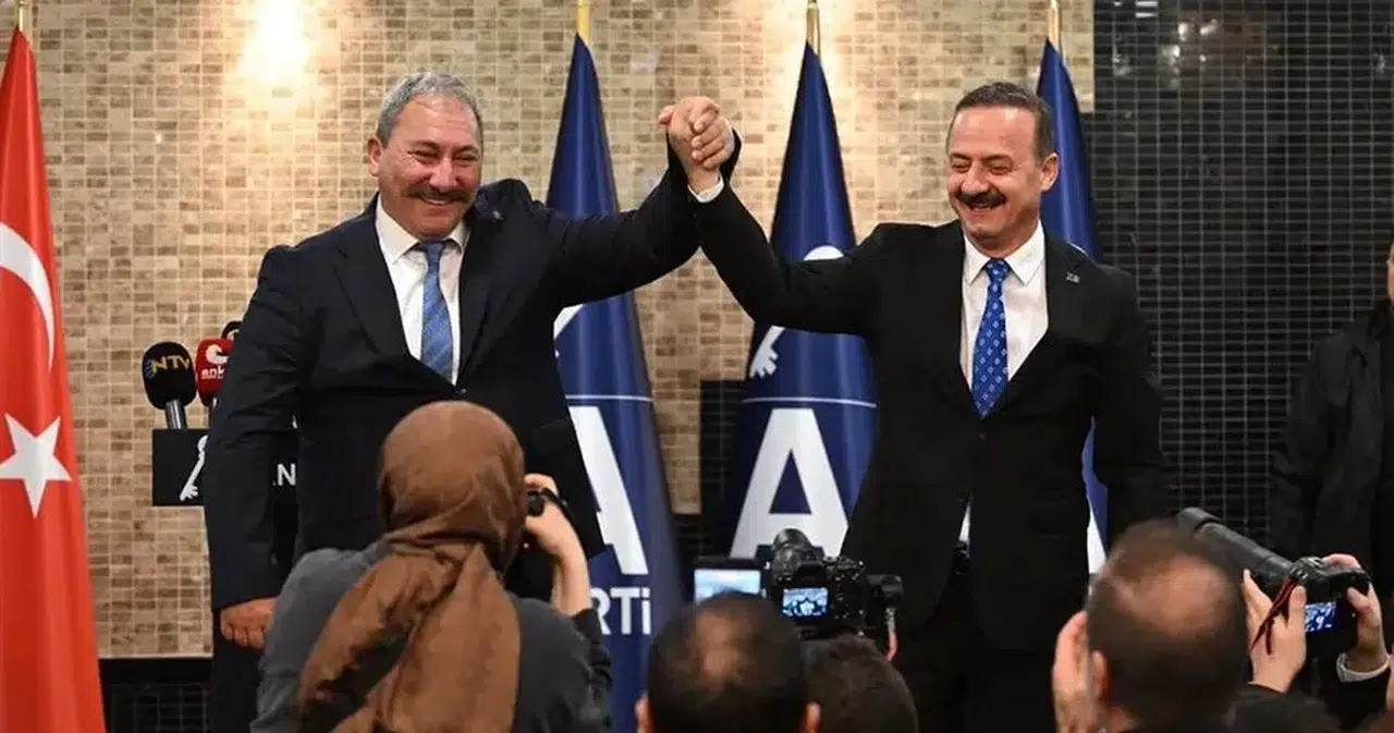 İYİ Parti'den istifa etmişti! Anahtar Parti'ye katıldı