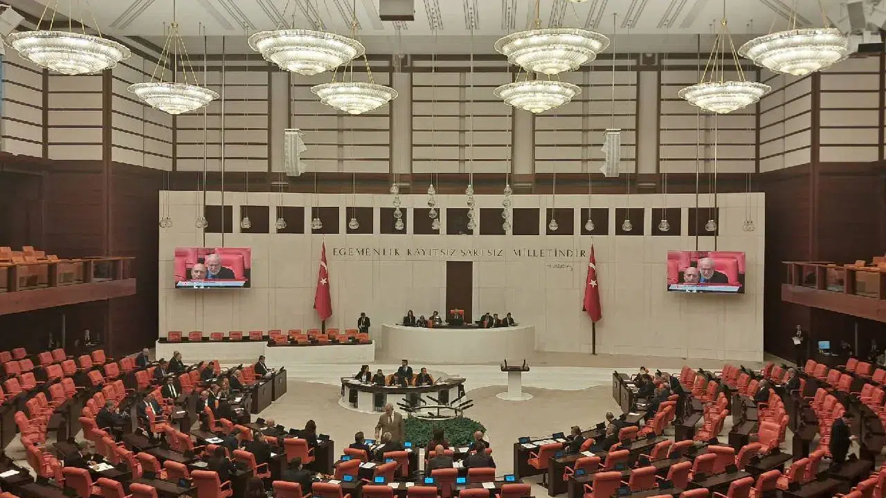 TBMM, okullardaki saldırıları araştıracak komisyon kuracak