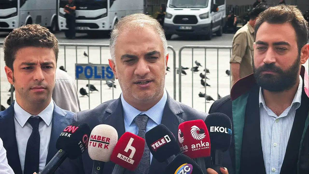 Görevden alınan CHP avukatı: Böyle bir yetkisi olduğunu düşünüyor demek ki