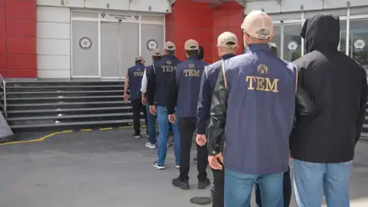 16 İlde Fetö Operasyonu: Emniyetin Mahrem Üyeleri Yakalandı
