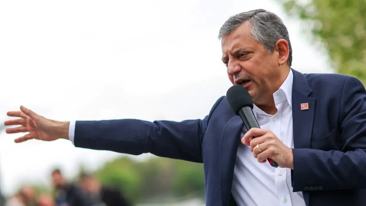 Özgür Özel Karabük'te en düşük emekli maaşı vaadini açıkladı