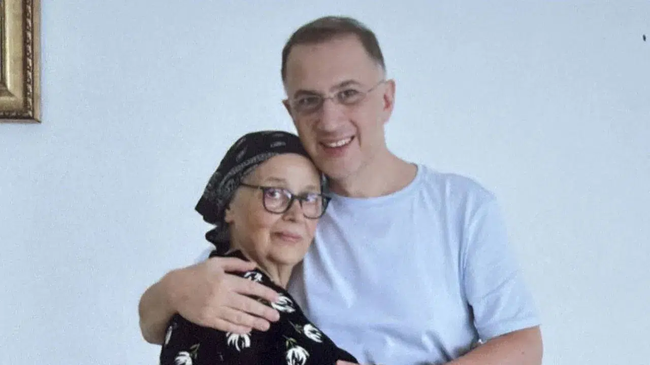 Murat Çalık'tan aylar sonra annesiyle fotoğraf