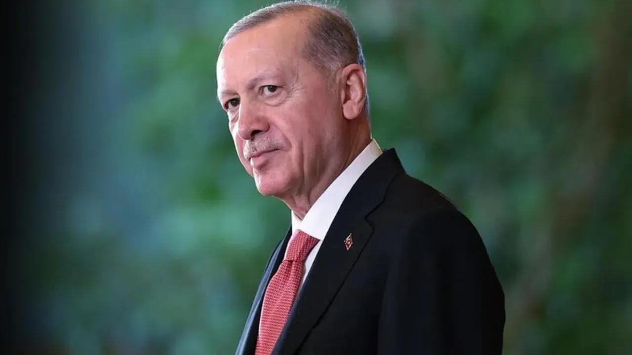 Cumhurbaşkanı Erdoğan AK Parti İstanbul Kadın Teşkilatının Toplantısına Telefonla Bağlandı